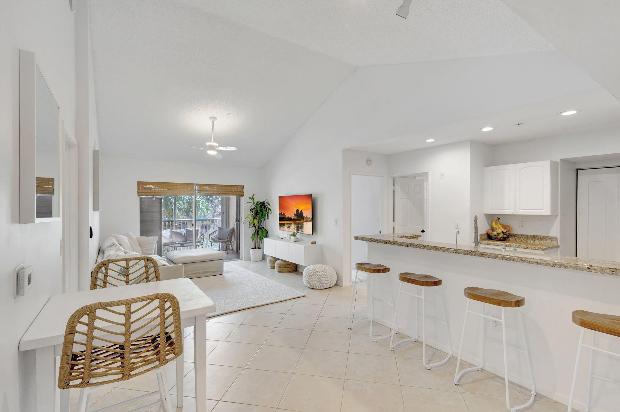 LIGHTHOUSE COVE AT TEQUESTA CONDO - Residential Lease
