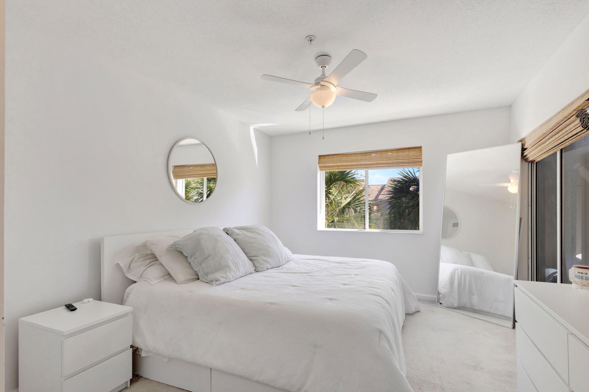 LIGHTHOUSE COVE AT TEQUESTA CONDO - Residential Lease