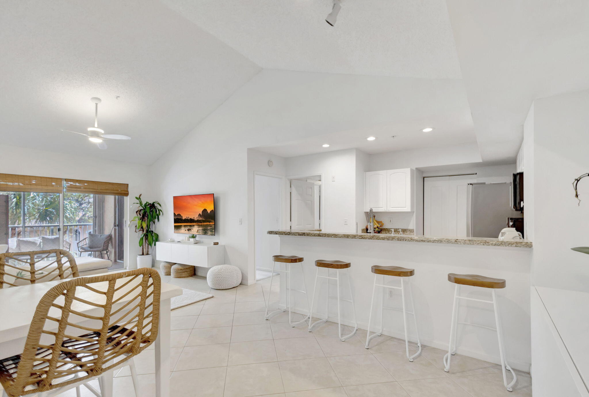LIGHTHOUSE COVE AT TEQUESTA CONDO - Residential Lease
