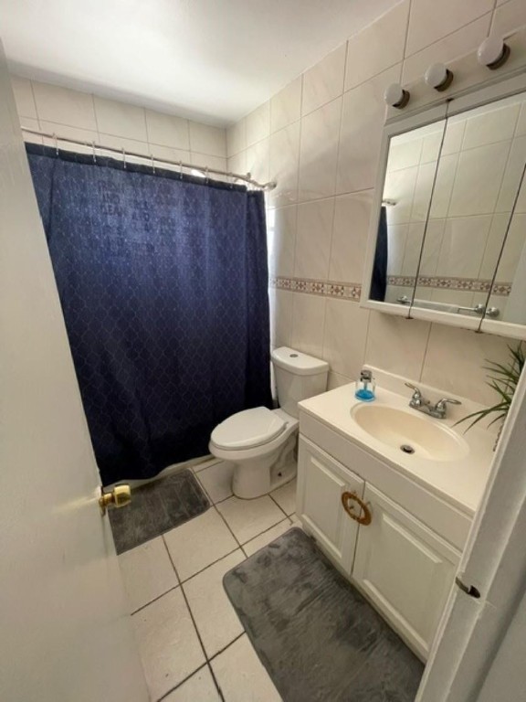 Dania Highlands 2 90-38 B - Residential Income