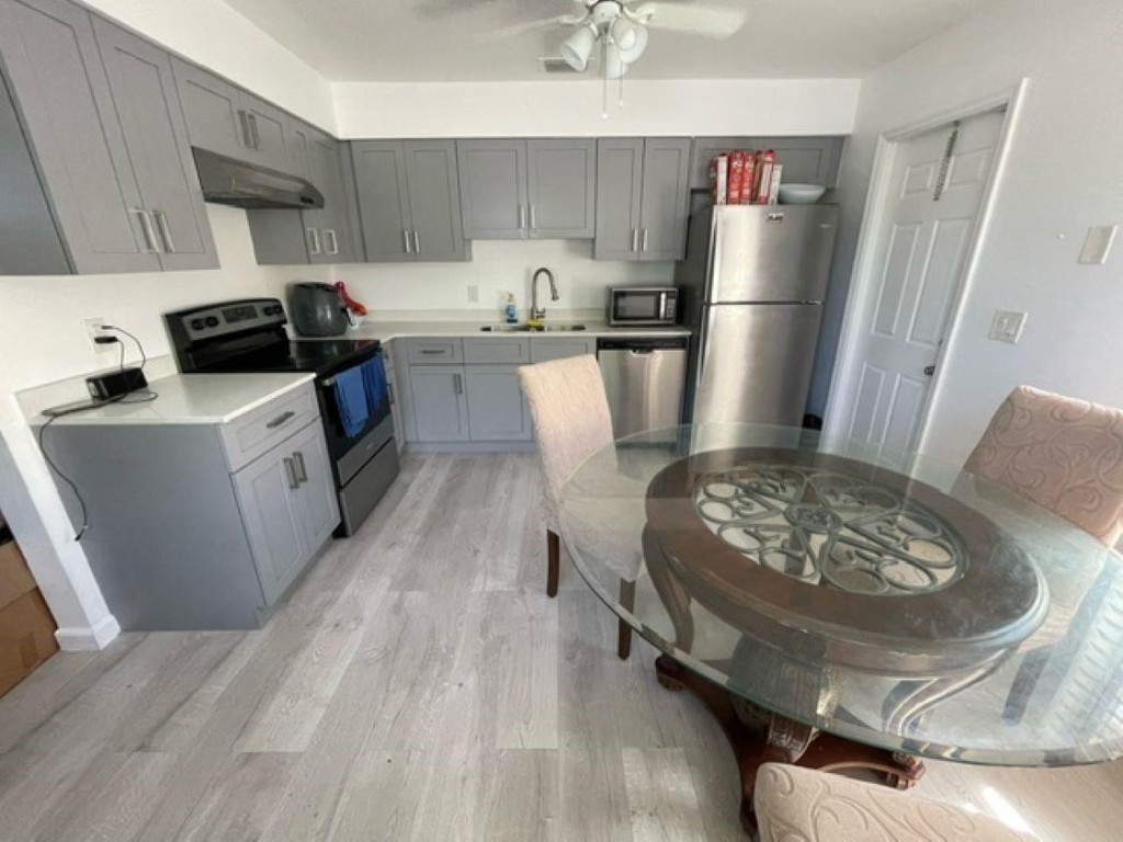 Dania Highlands 2 90-38 B - Residential Income