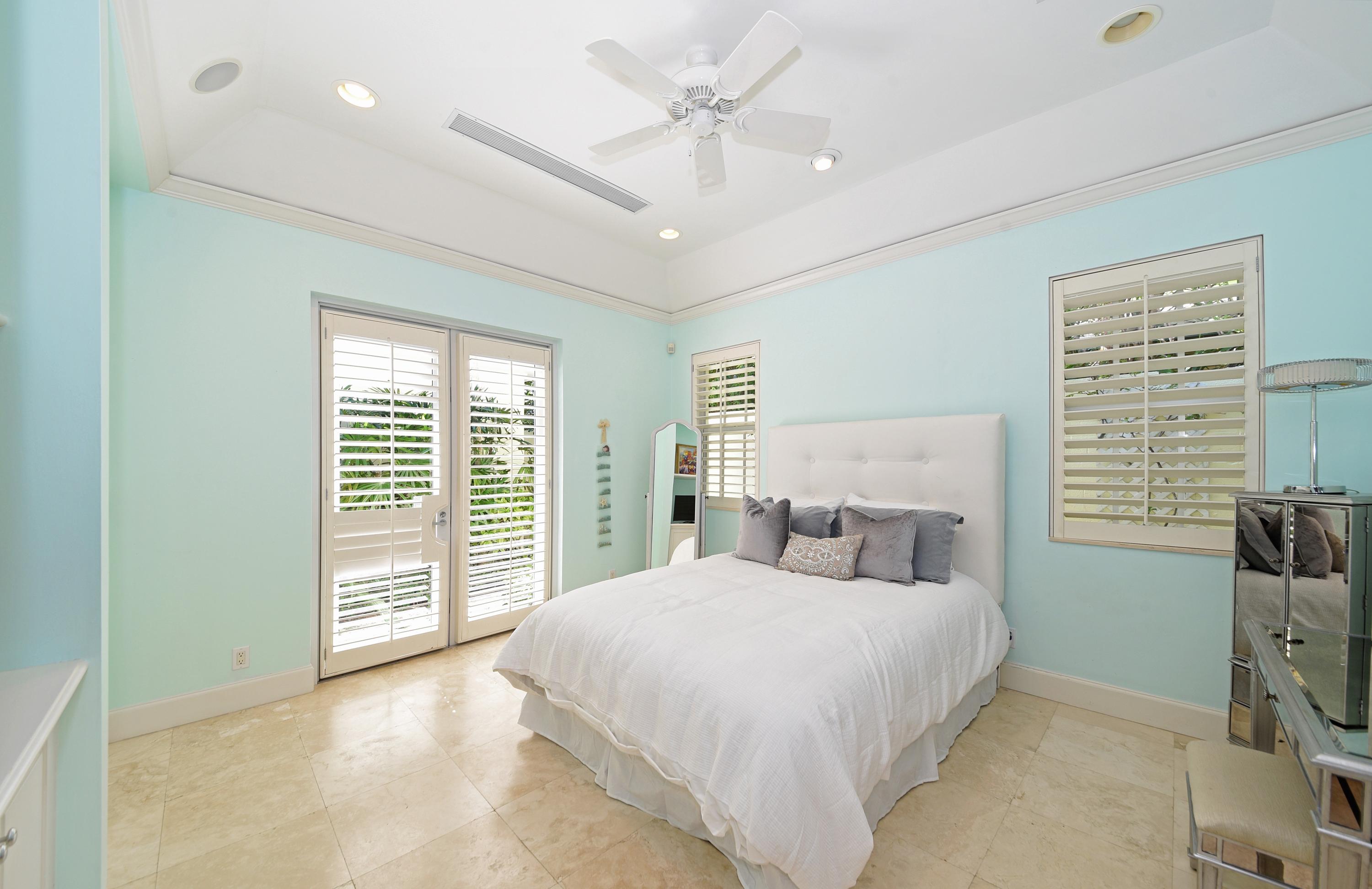 EAST SHORE - Residential