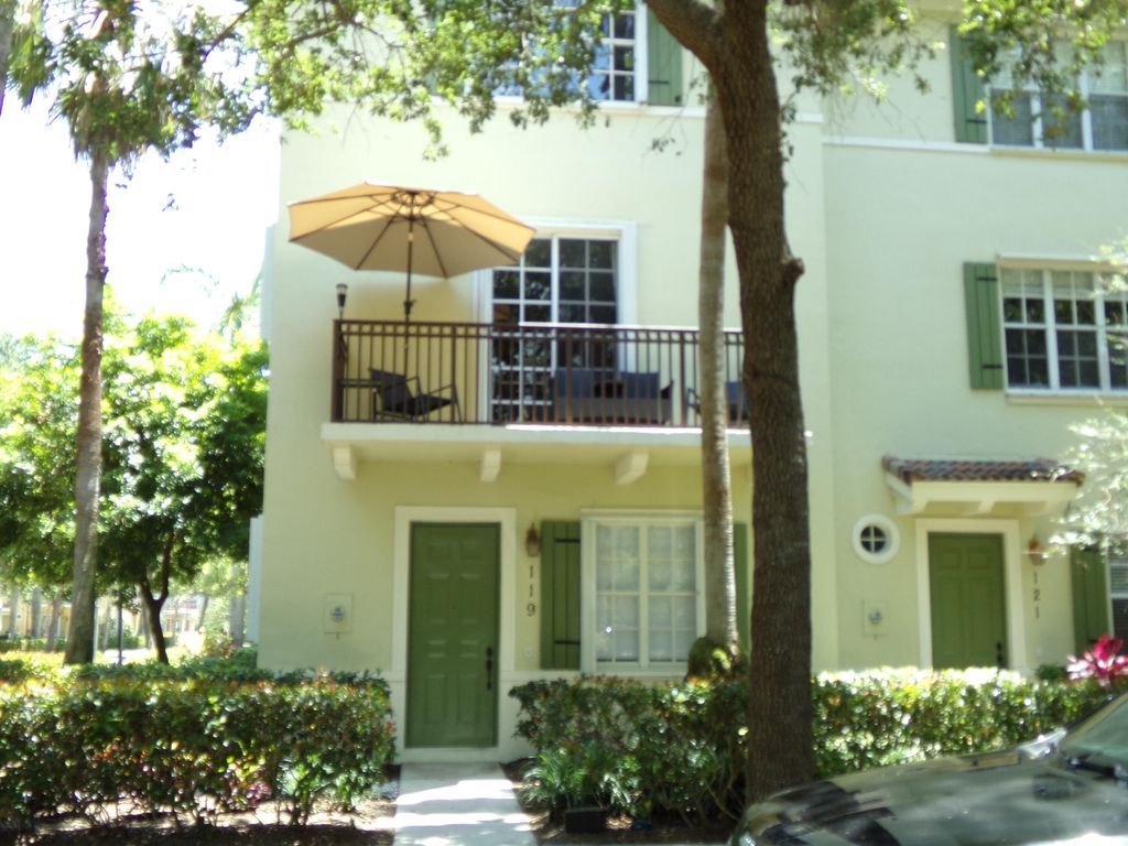 Photo of 119 W Indian Crossing Circle, Jupiter, FL 33458 (MLS # R10801641)