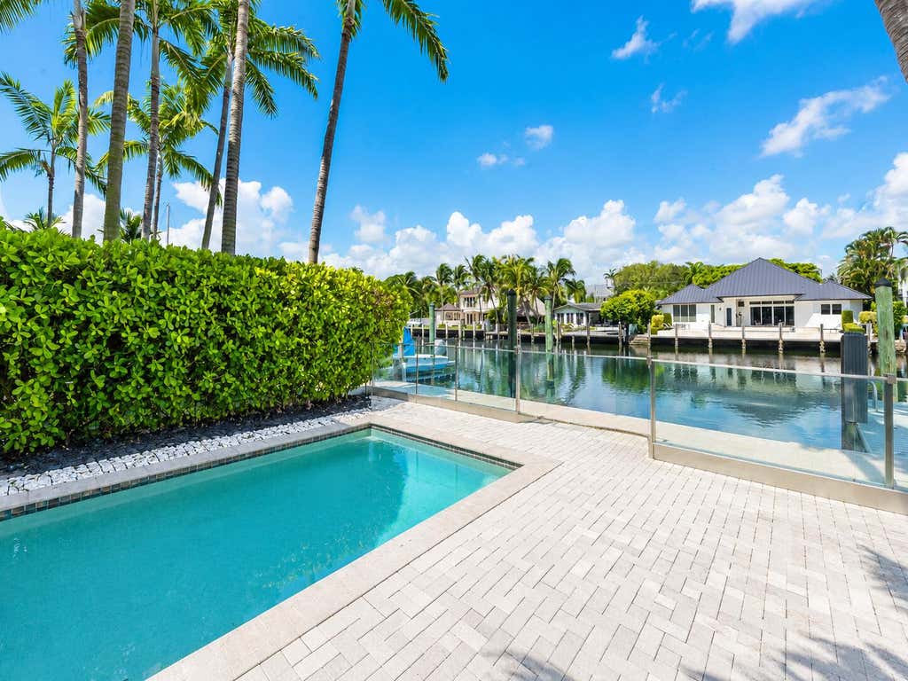 Photo of 215 Hendricks Isle, Fort Lauderdale, FL 33301 (MLS # B26059735)