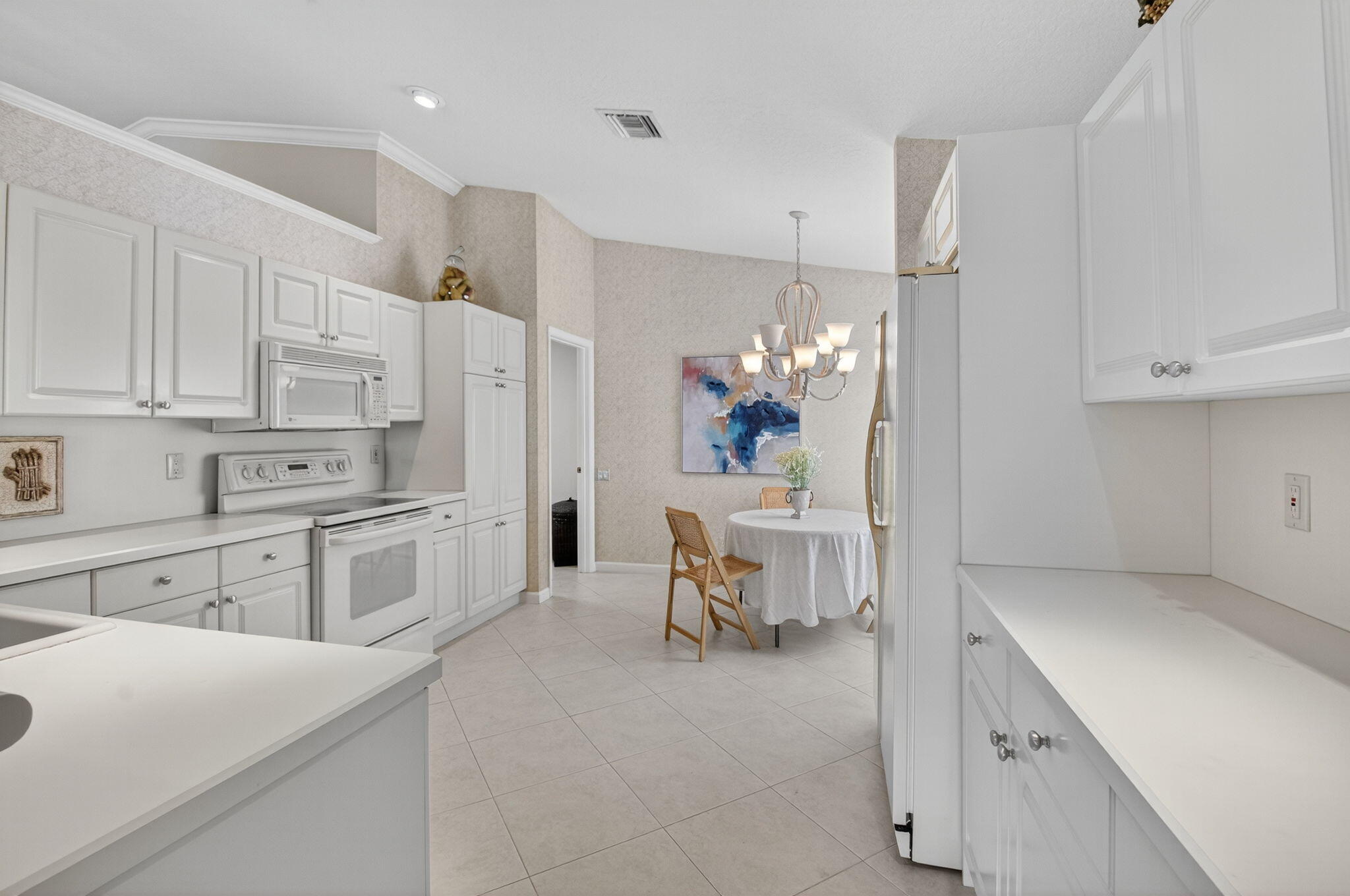 PALM GREENS AT VILLA DEL RAY CONDO II - Residential