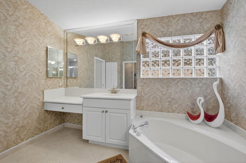 Tiny photo for 13765 Flora Place #H, Delray Beach, FL 33484 (MLS # B26017412)