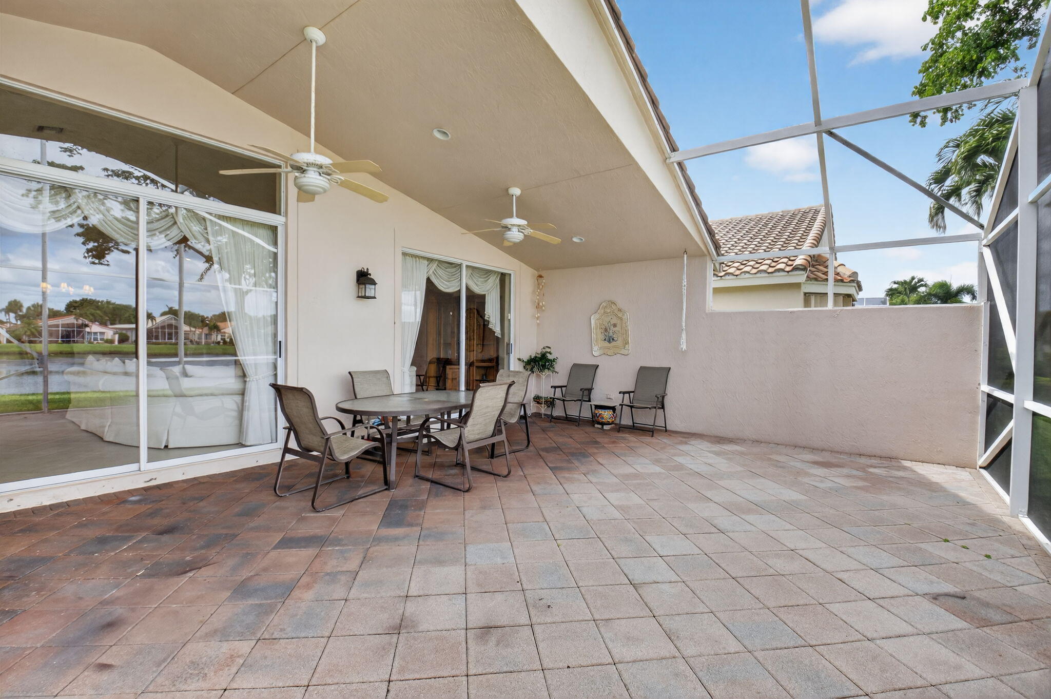 PALM GREENS AT VILLA DEL RAY CONDO II - Residential