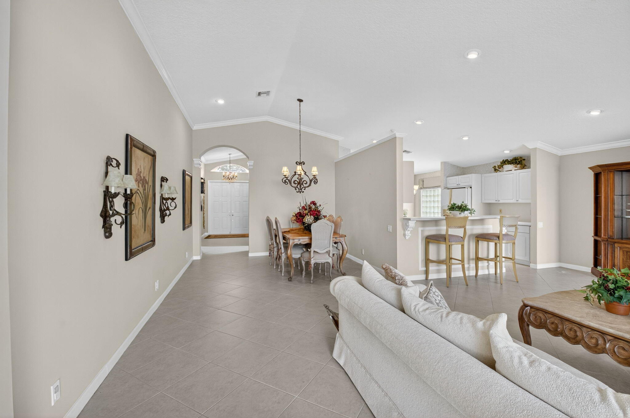 PALM GREENS AT VILLA DEL RAY CONDO II - Residential