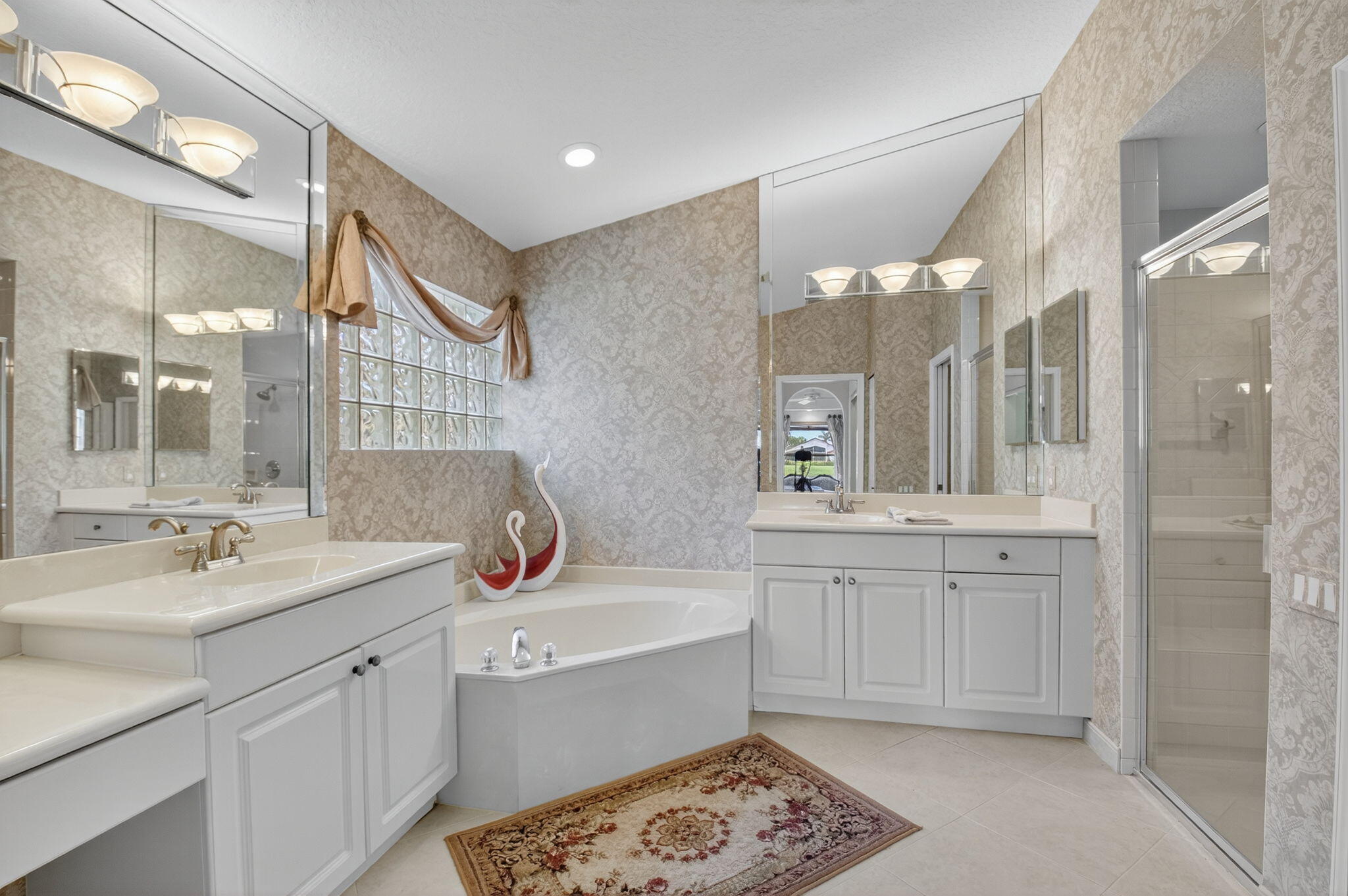 PALM GREENS AT VILLA DEL RAY CONDO II - Residential