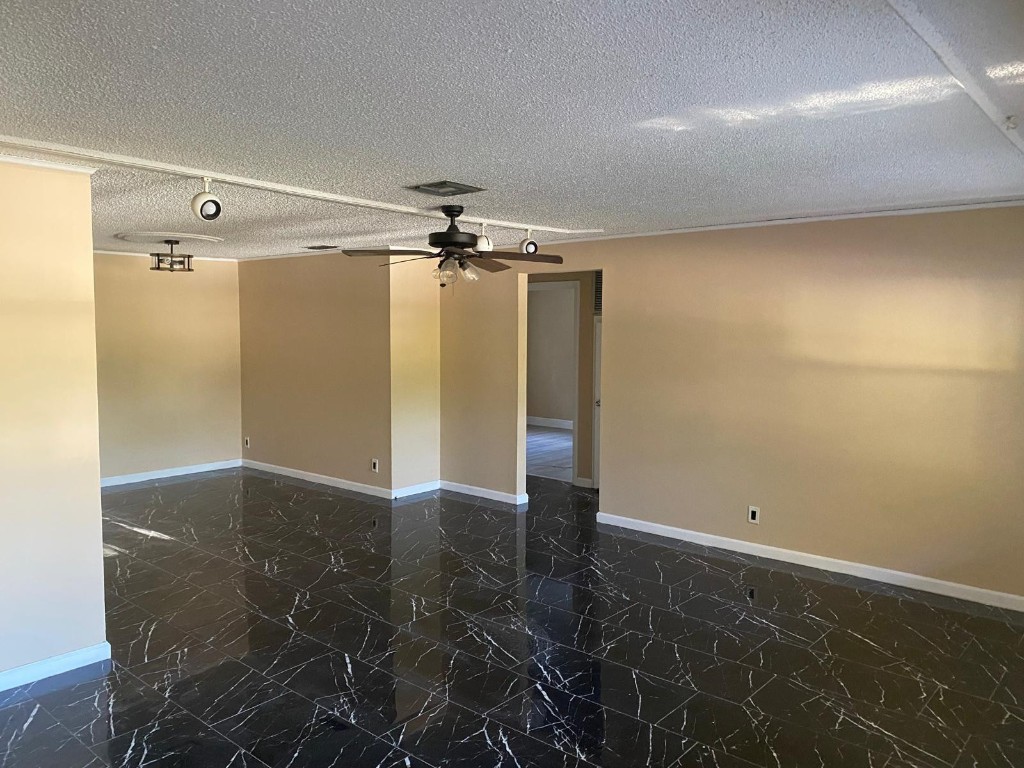 Oriole-Margate Sec 4 78-2 - Residential