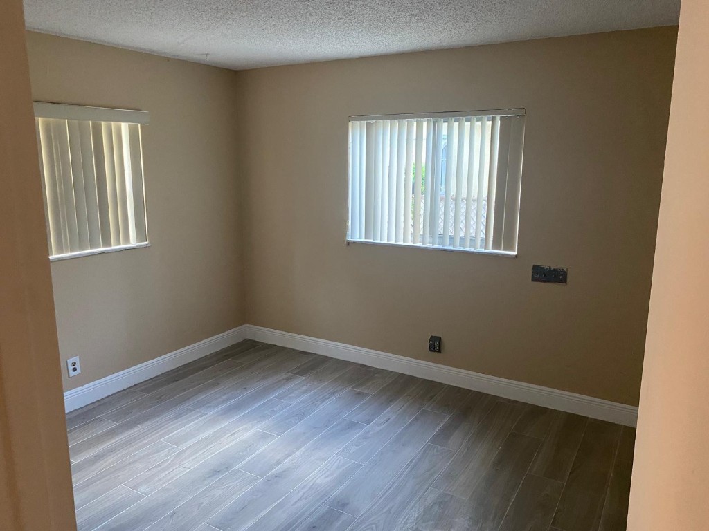 Oriole-Margate Sec 4 78-2 - Residential