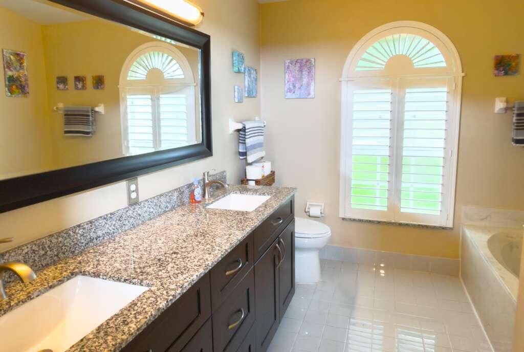 Royal Land Central and Royal Land Master - Residential