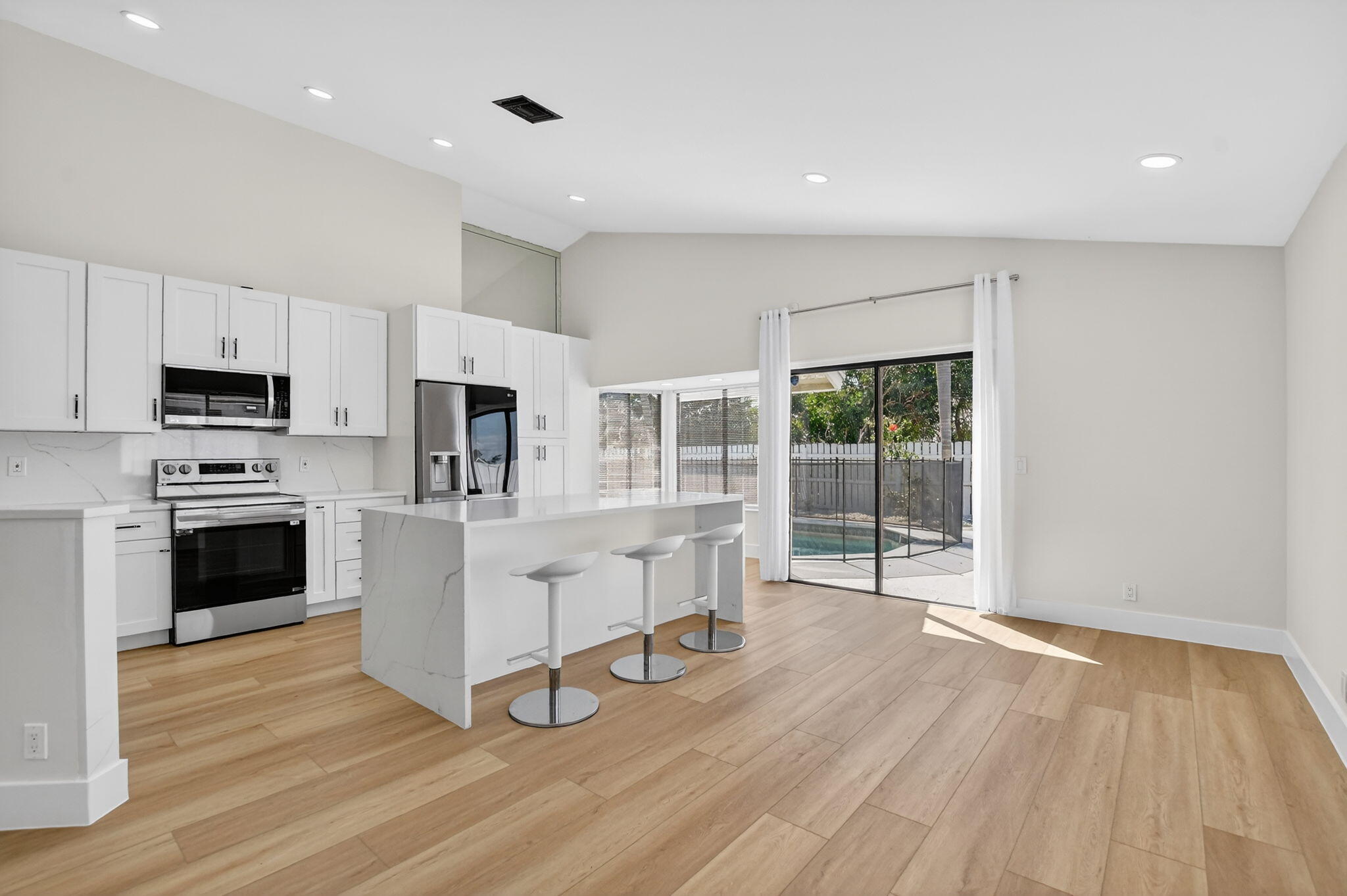 BAY WINDS 3 - Residential Lease