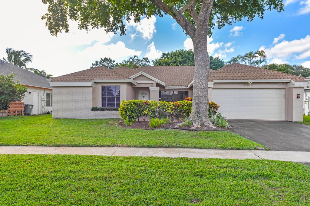 Photo of 18300 181st Circle S, Boca Raton, FL 33498 (MLS # R11158147)