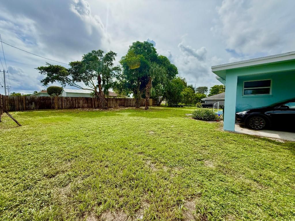 Photo of 355 NW 8th Avenue, Delray Beach, FL 33444 (MLS # R11125917)