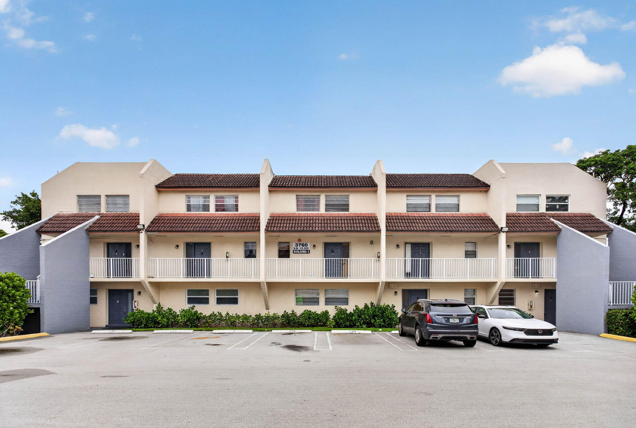 3760 NW 115TH Avenue 1-4