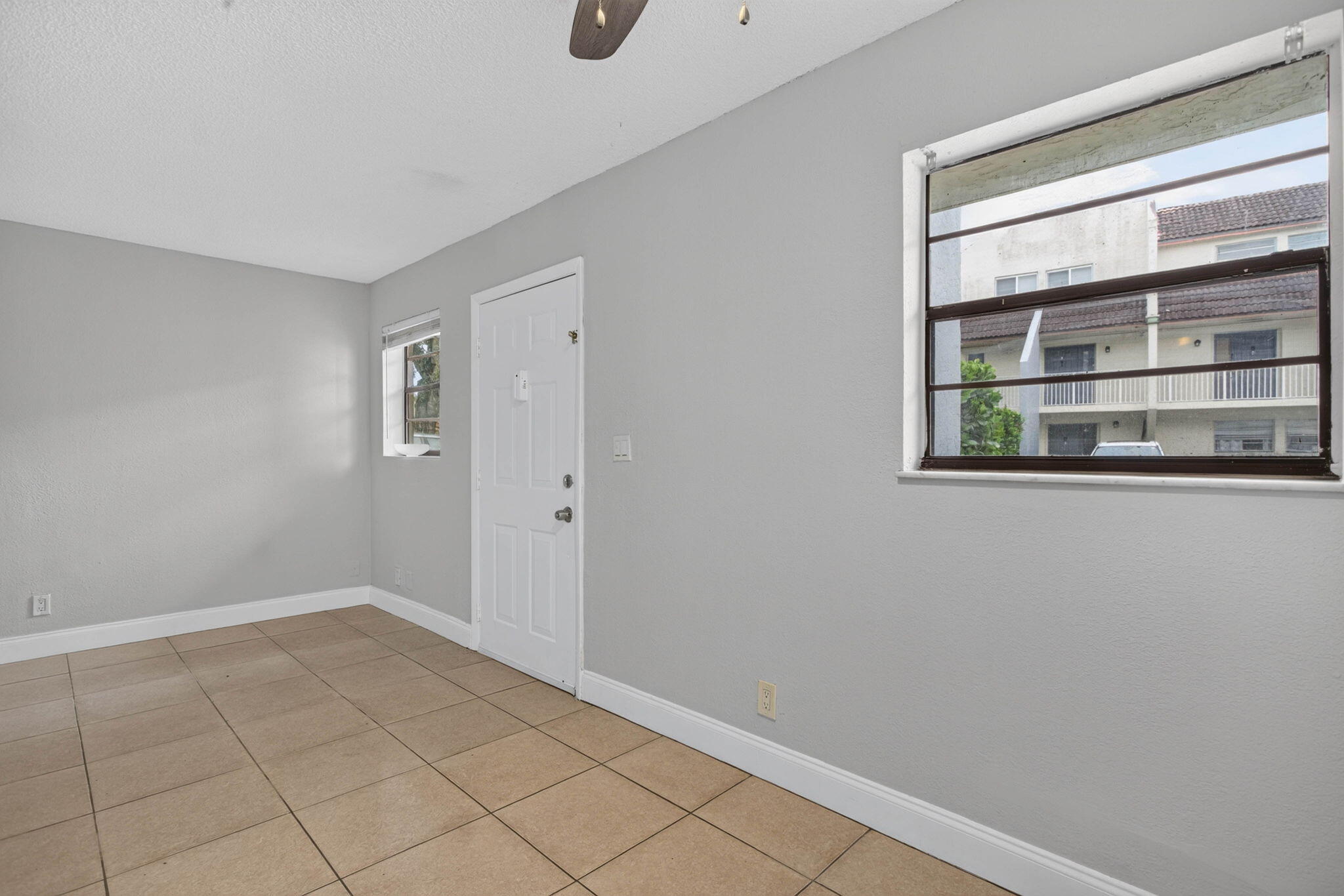 3760 NW 115TH Avenue 1-4