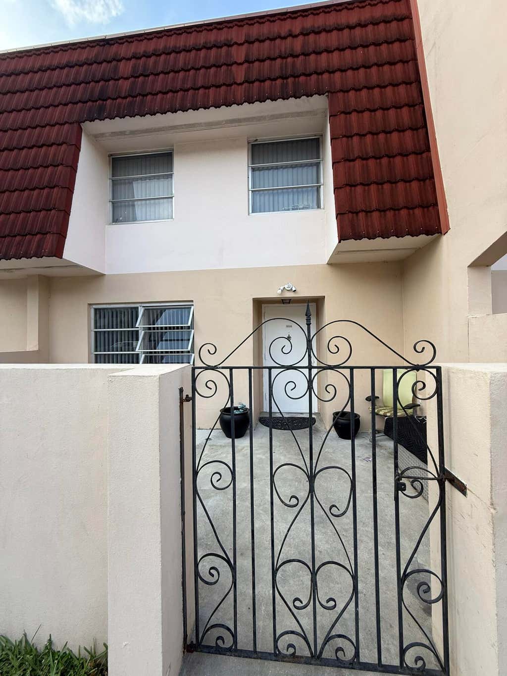 Photo of 4136 Inverrary Drive #15C, Lauderhill, FL 33319 (MLS # B26062770)