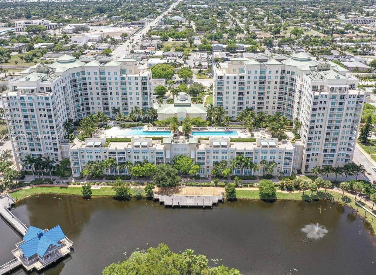 THE VIEW! Stunning 2 bedroom, 2 bath, condo with a spectacular intracoastal ocean view. Chef's kitchen with granite counter tops, snack bar and stainless-steel appliances. Private master retreat with a walk-in closet, dual sinks, roman tub and a walk-in shower. This home boasts wood flooring and a balcony overlooking the intracoastal. Located close to A rate schools, shopping, restaurants, major highways and the beach. Casa Costa has first class amenities that includes a sun deck with 2 pools, fitness center, club room, business ctr, valet, attended lobby with concierge. Resort Style Living