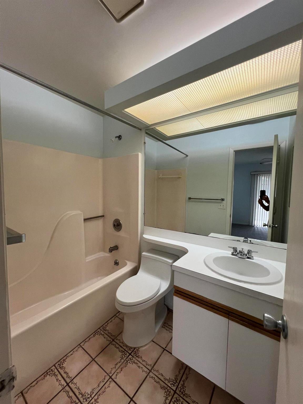 VISTA ST LUCIE - Residential Lease