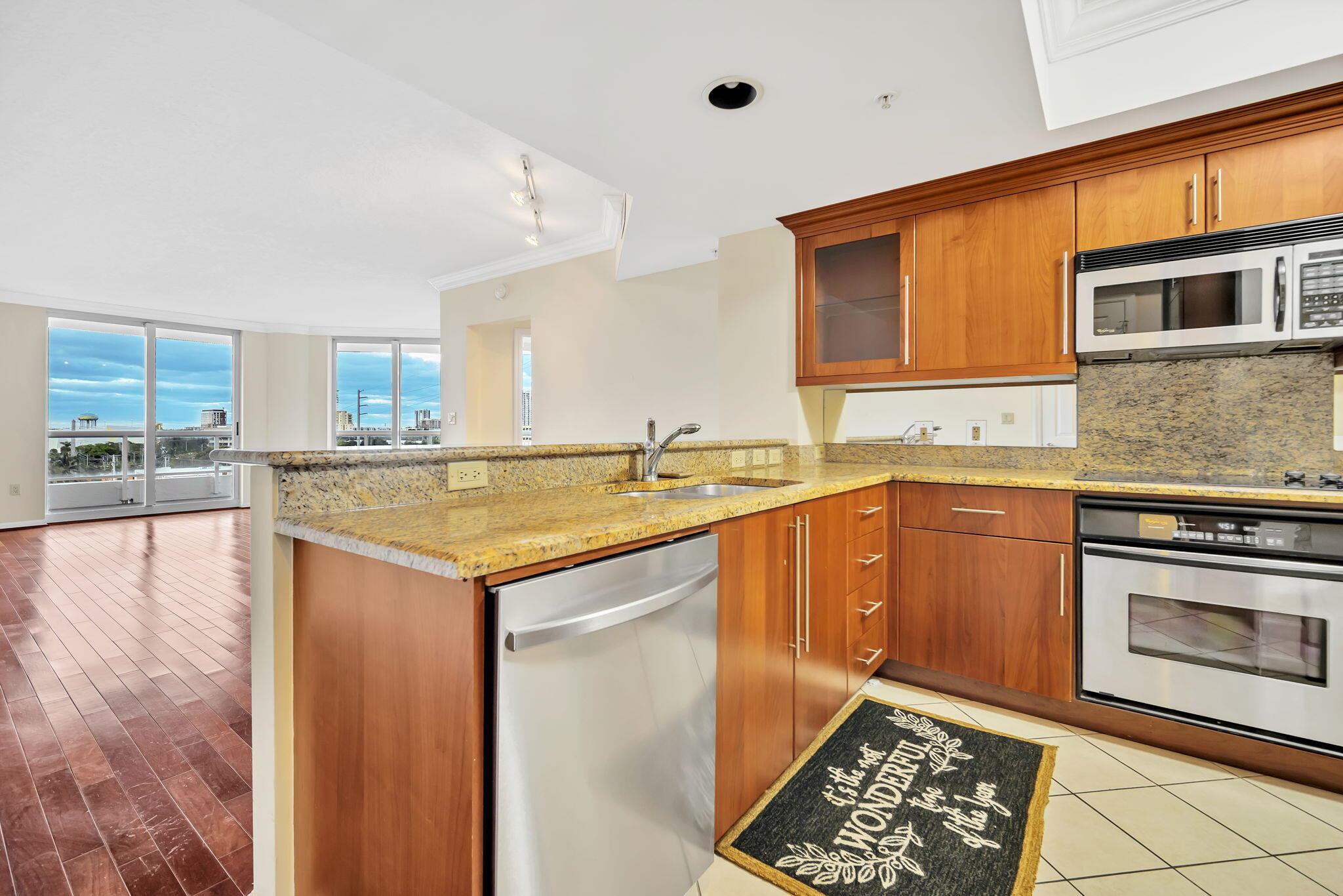 Esplanade On The New Rive - Residential Lease