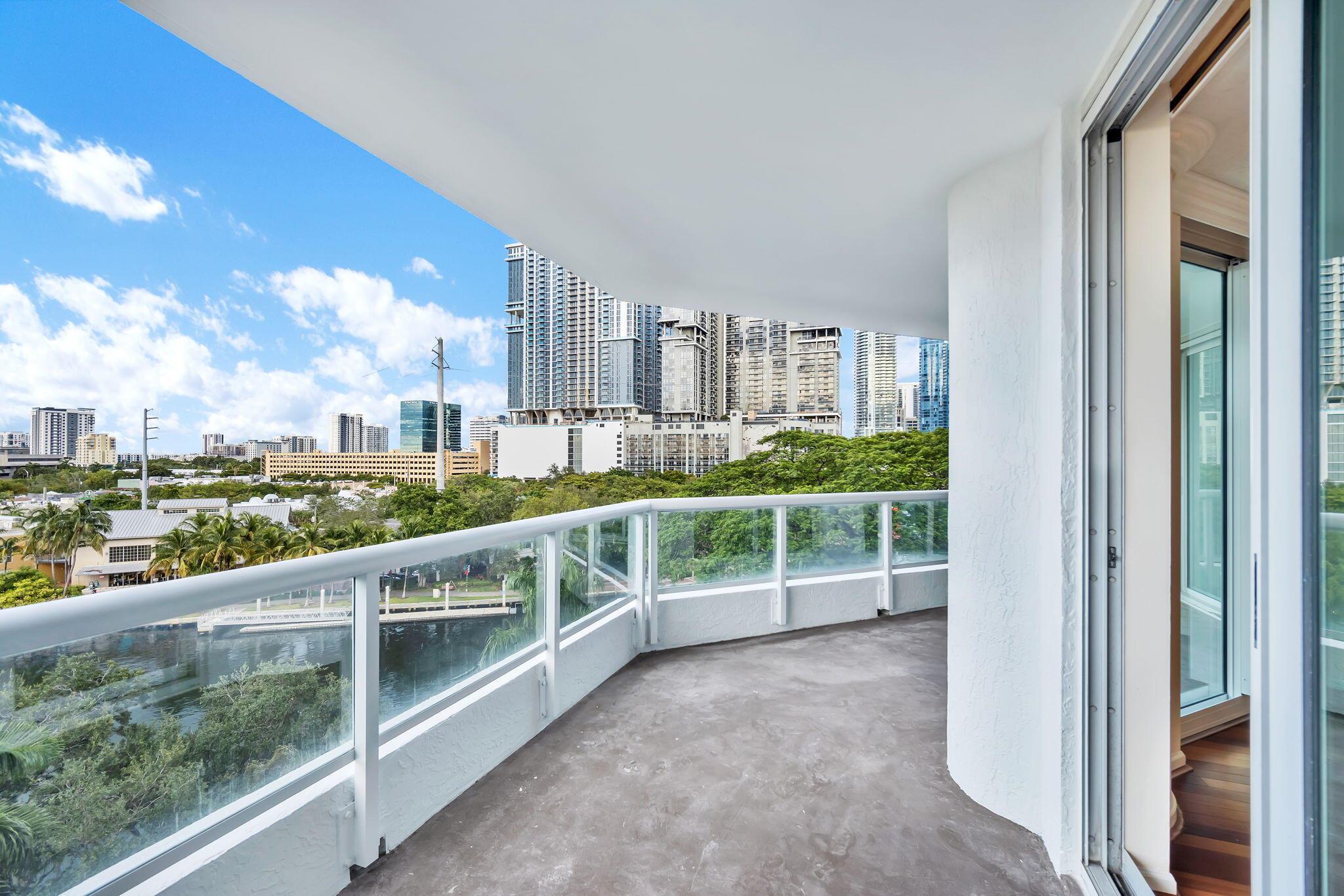 Esplanade On The New Rive - Residential Lease