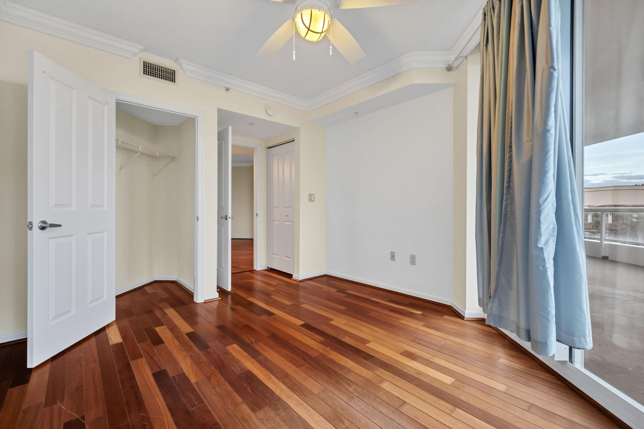 Esplanade On The New Rive - Residential Lease