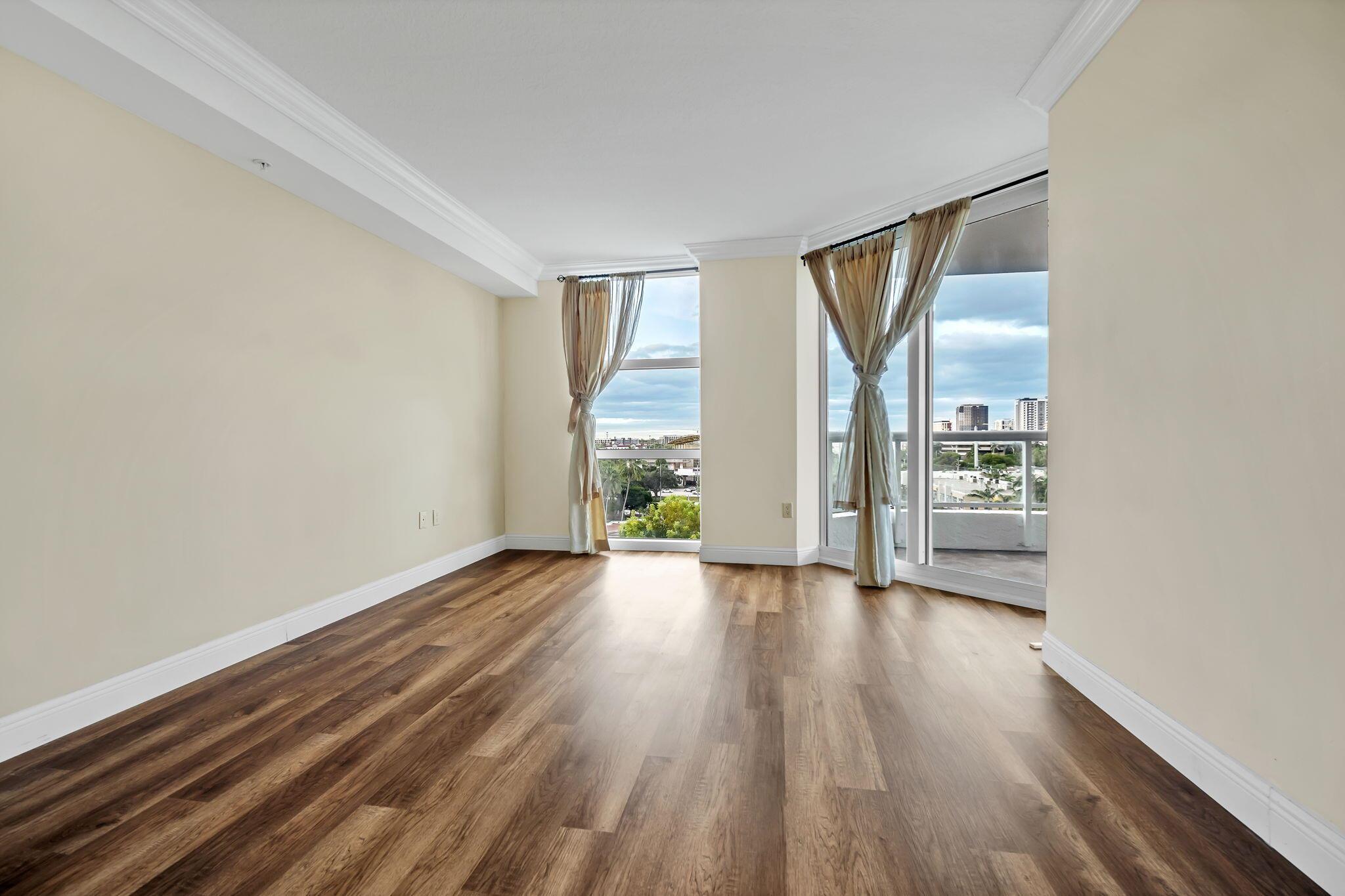 Esplanade On The New Rive - Residential Lease