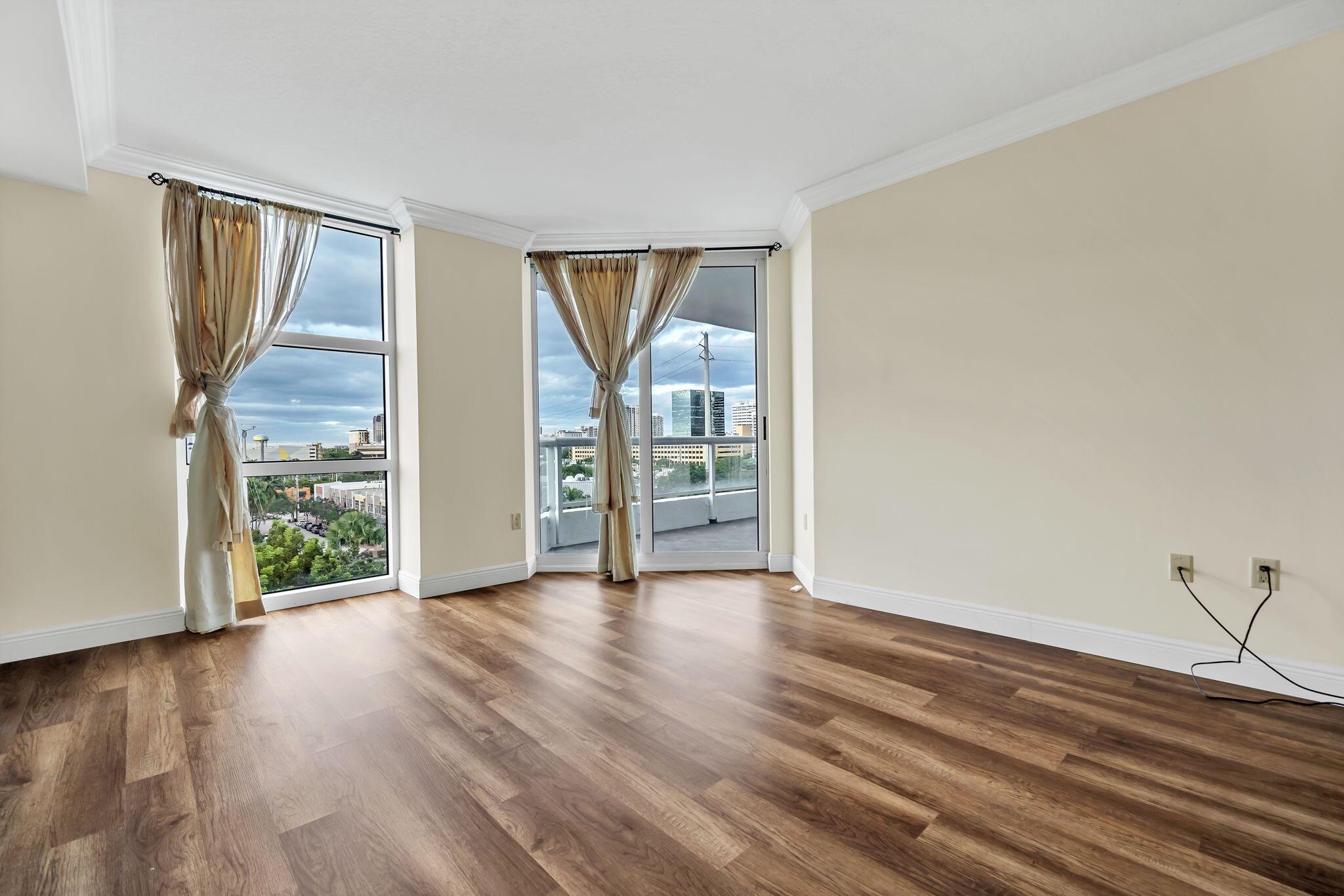 Esplanade On The New Rive - Residential Lease