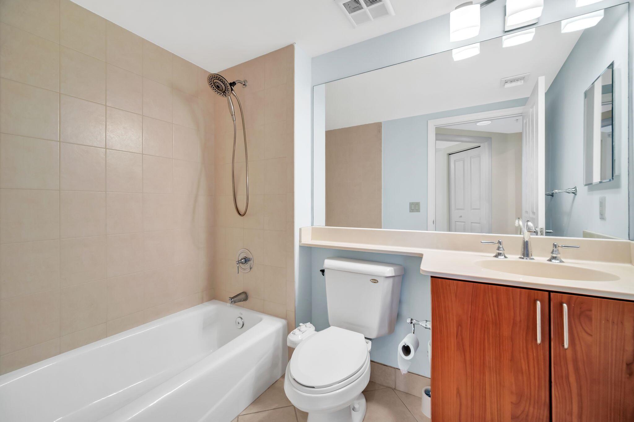 Esplanade On The New Rive - Residential Lease