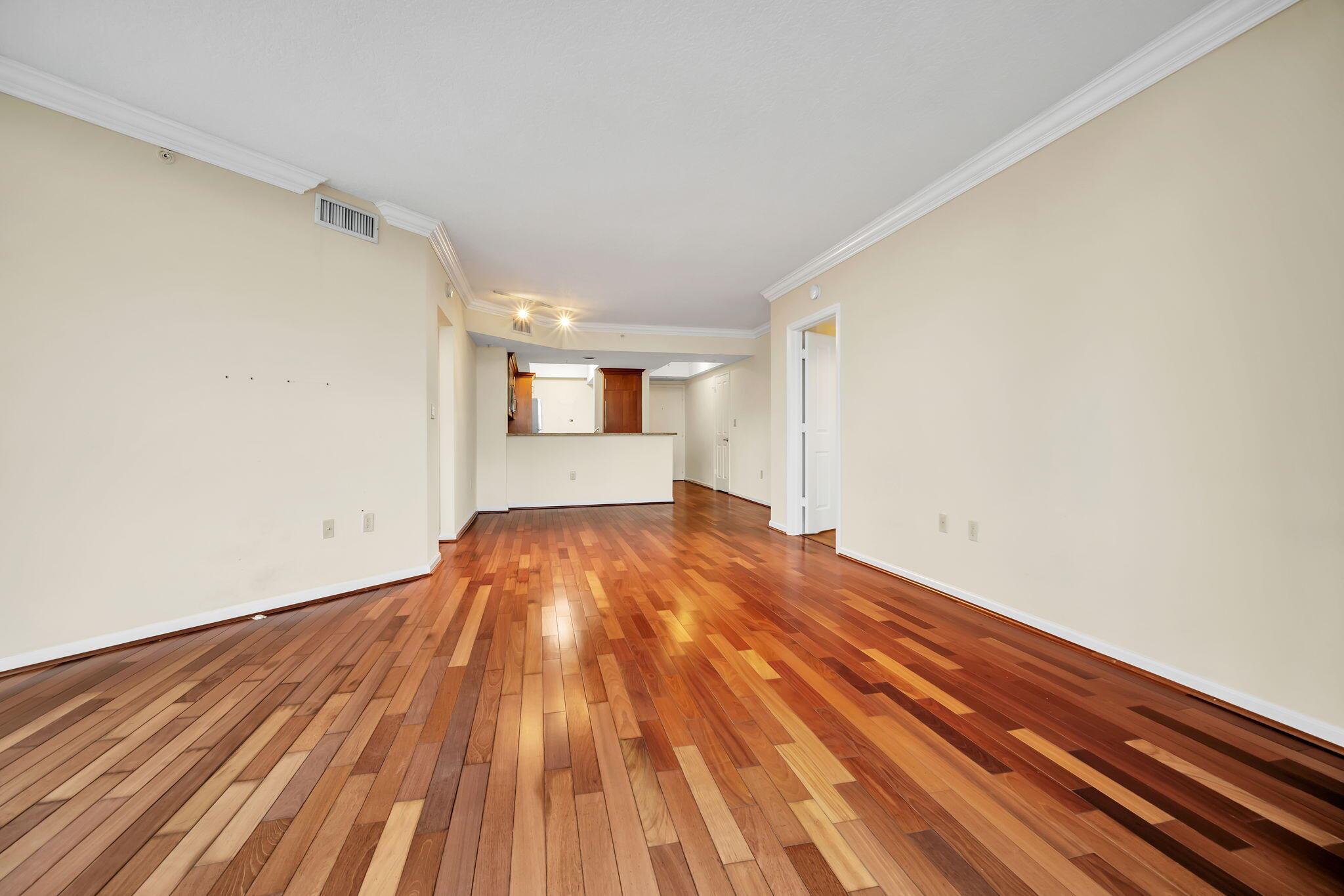 Esplanade On The New Rive - Residential Lease