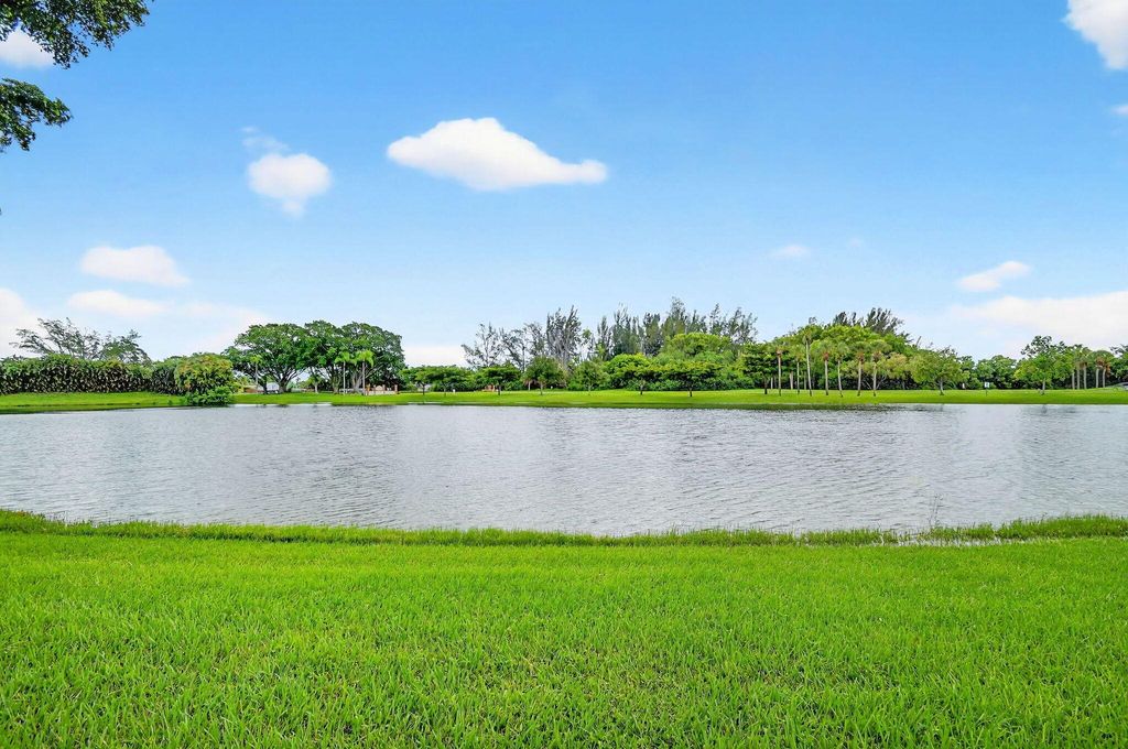 Photo of 5710 Parkwalk Circle E, Boynton Beach, FL 33472 (MLS # R11145197)