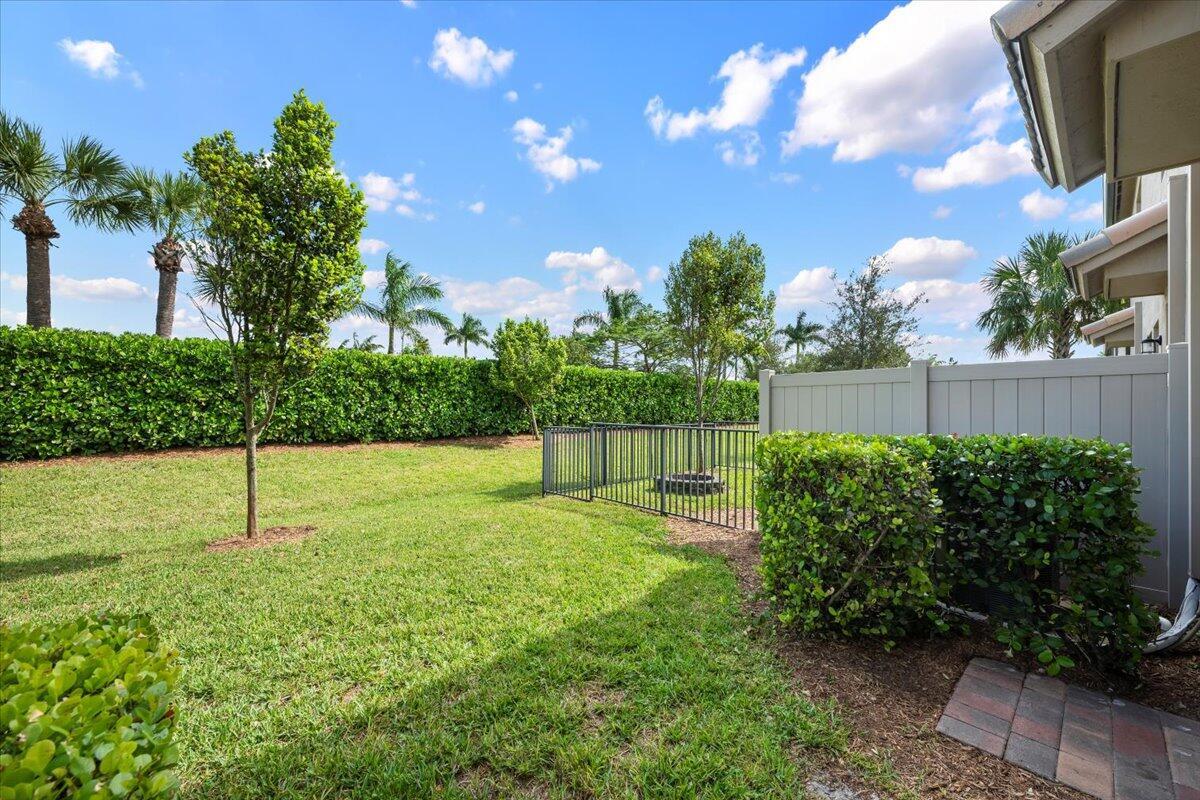 FIELDS AT GULFSTREAM POLO - Residential