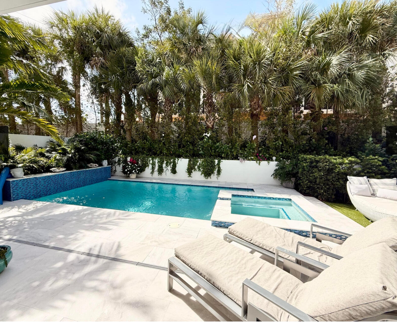 OCEAN ONE - Residential