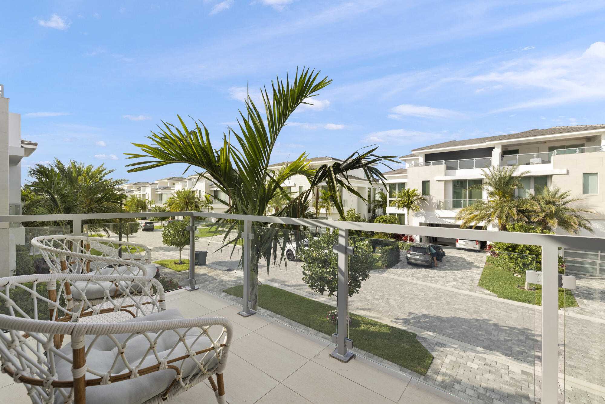 OCEAN ONE - Residential