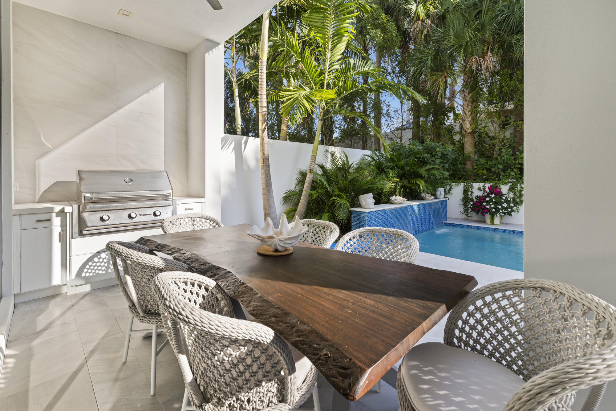 OCEAN ONE - Residential