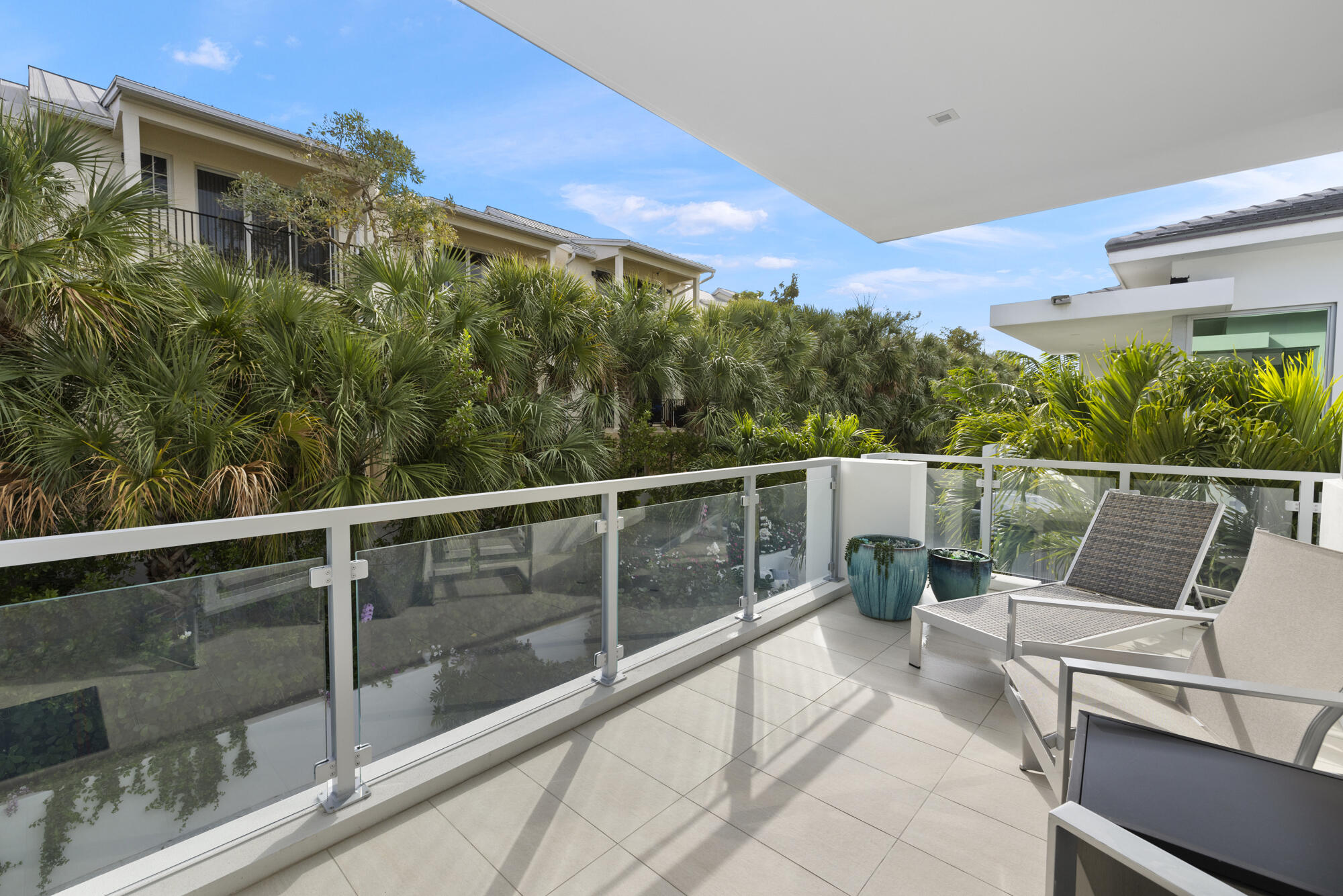 OCEAN ONE - Residential