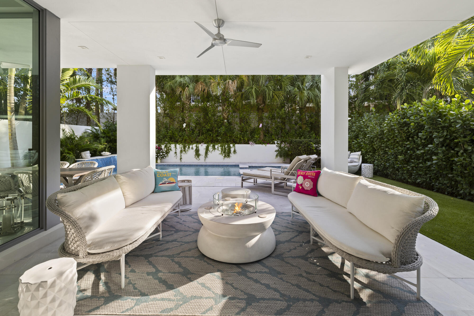 OCEAN ONE - Residential