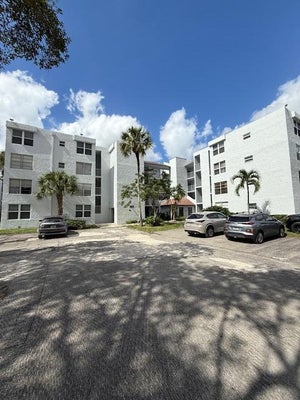 9440 LIVE OAK PL APT 402, DAVIE, FL 33324 - Image 8d181a04e5d9b6f6b4bd937508b276a8/1131077110