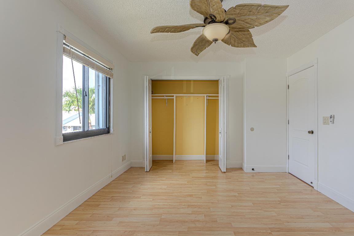 ARBOURS OF THE PALM BEACHES COND - Residential