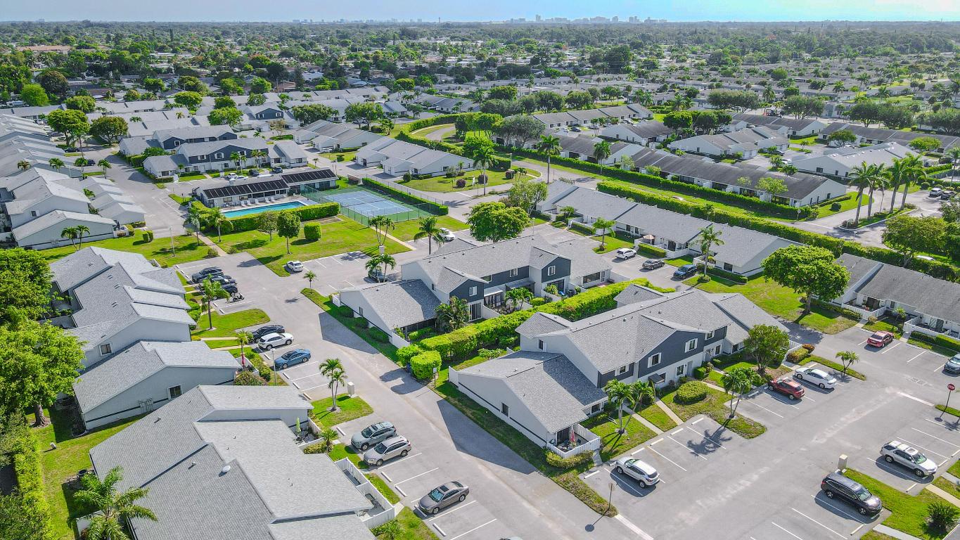 ARBOURS OF THE PALM BEACHES COND - Residential