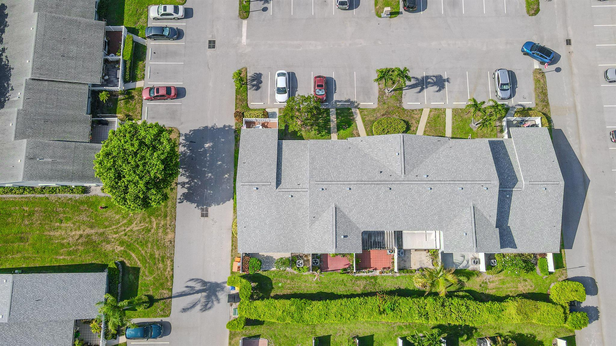 ARBOURS OF THE PALM BEACH - Residential