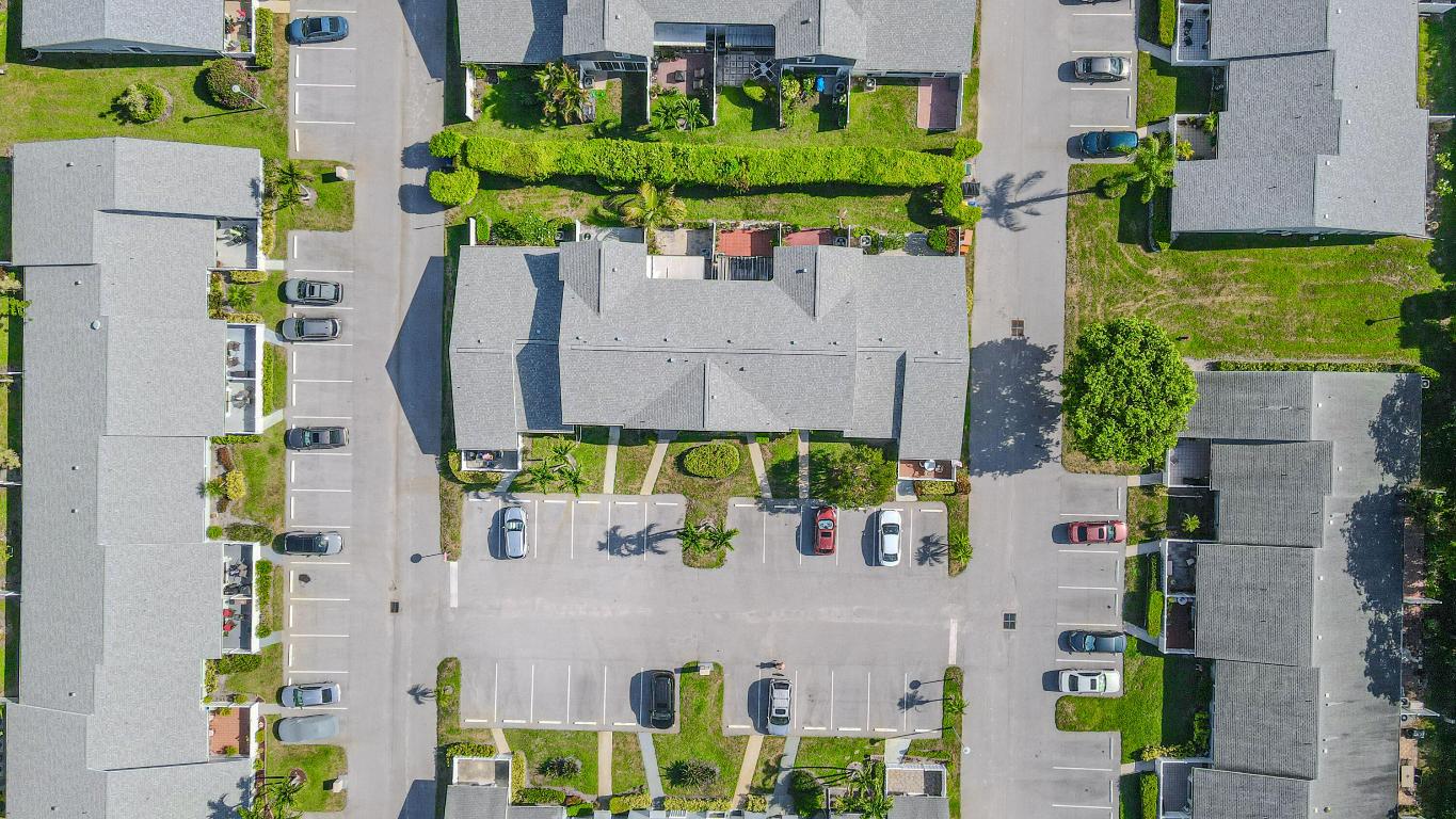 ARBOURS OF THE PALM BEACHES COND - Residential