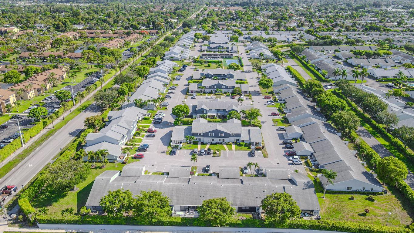 ARBOURS OF THE PALM BEACHES COND - Residential