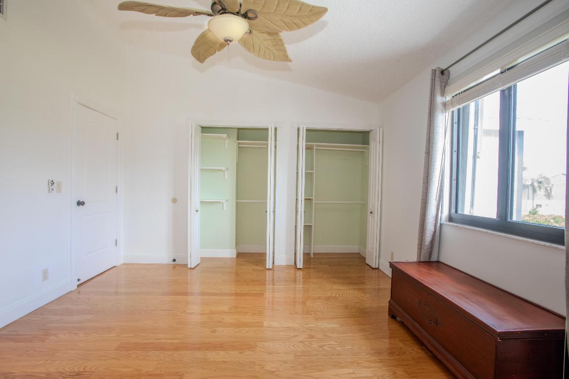 ARBOURS OF THE PALM BEACHES COND - Residential