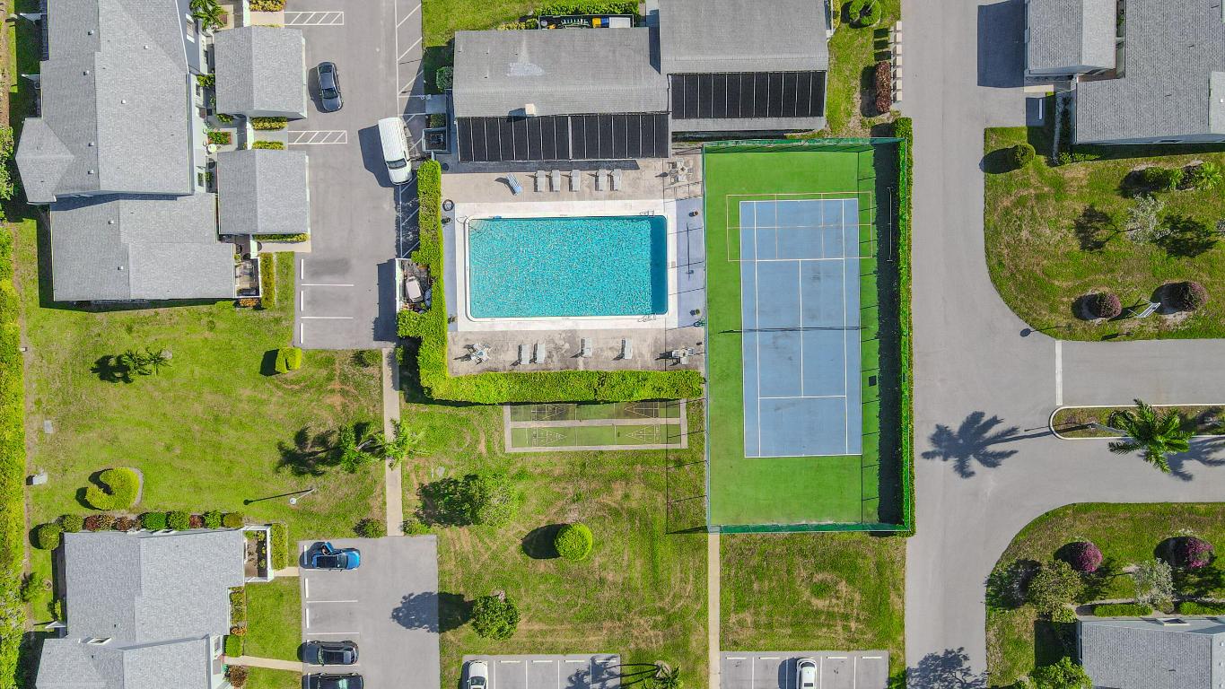 ARBOURS OF THE PALM BEACHES COND - Residential