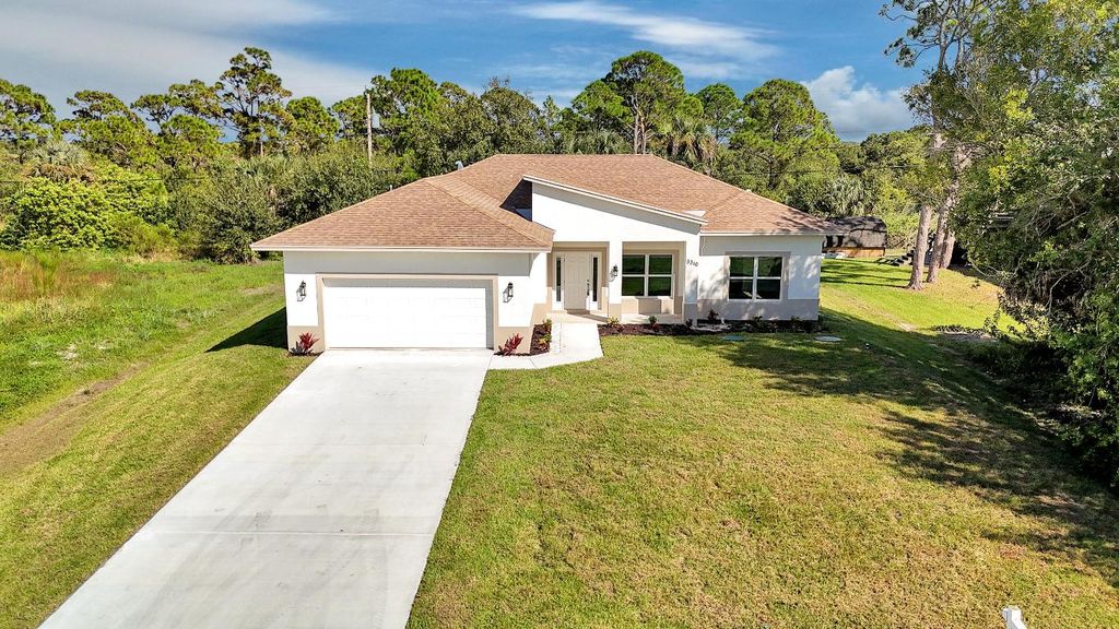 Photo of 5310 Sunset Boulevard, Fort Pierce, FL 34982 (MLS # R11133388)