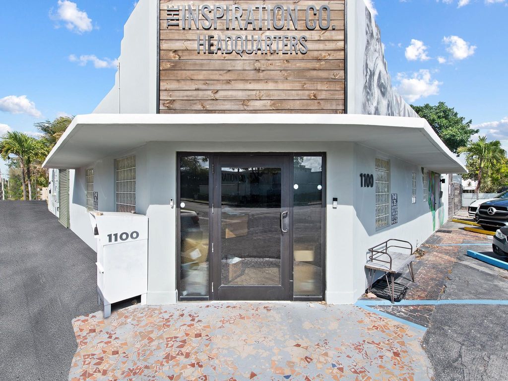 Photo of 1100 NE 5th Terrace, Fort Lauderdale, FL 33304 (MLS # F10550164)