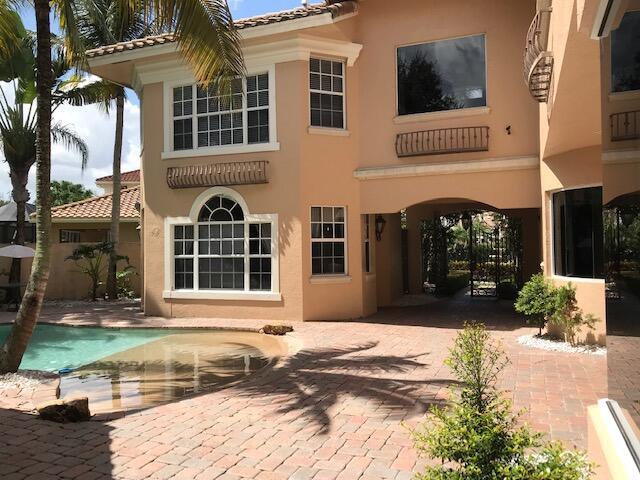 9839 Coronado Lake Drive