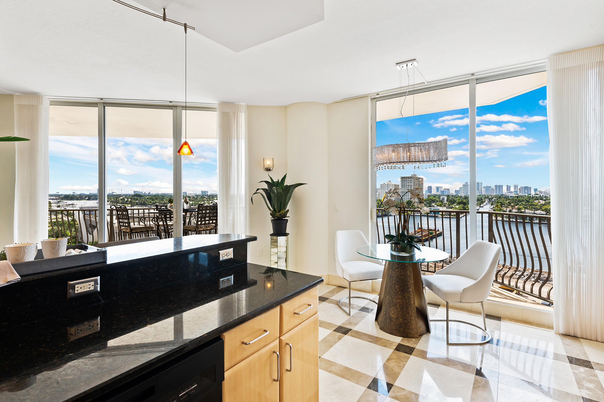 JACKSON TOWER LAS OLAS CONDO - Residential